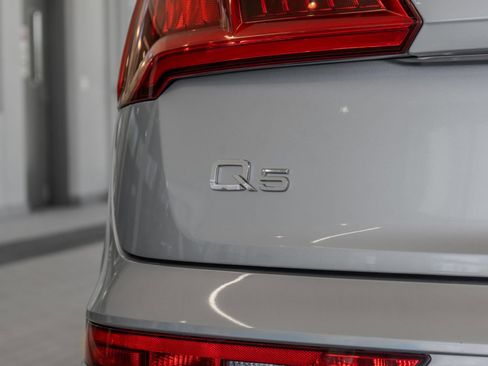Used 2018 Audi Q5 2.0T Premium Plus AWD/4WD image 22