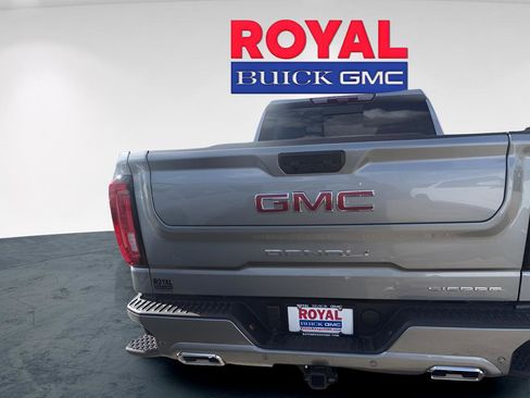 Used 2026 GMC Sierra 1500 Denali image 9