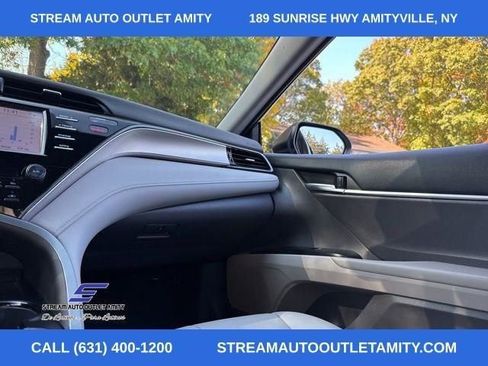 Used 2020 Toyota Camry SE image 30