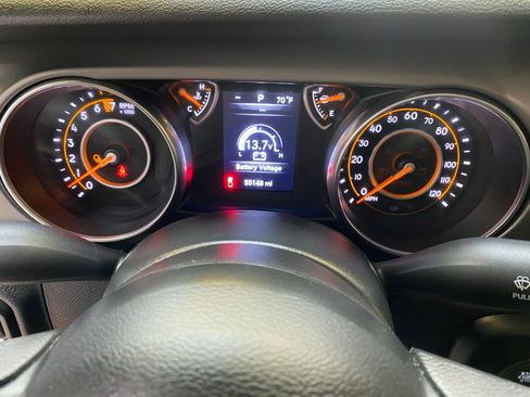 Used 2022 Jeep Gladiator Sport AWD/4WD image 34