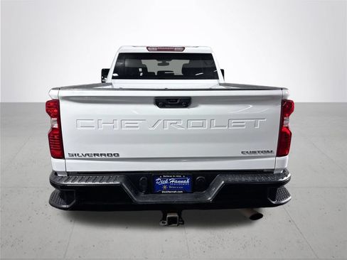 Used 2022 Chevrolet Silverado 2500 Custom w/ Custom Value Package AWD/4WD image 7