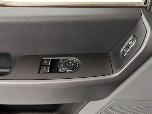 New 2025 Ford F250 XLT image 25