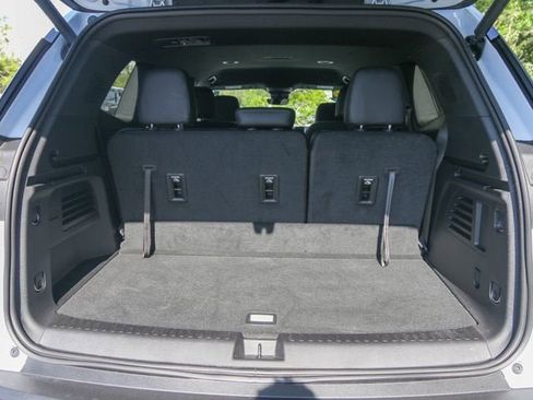 Used 2026 GMC Acadia Elevation w/ Black Edition FWD image 29