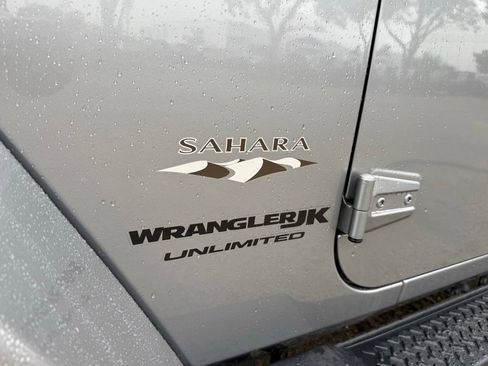 Certified 2018 Jeep Wrangler Unlimited Sahara image 20