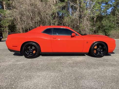 Used 2019 Dodge Challenger SRT Hellcat Redeye image 4