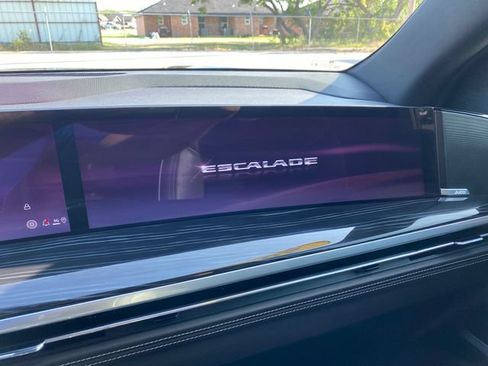 Used 2025 Cadillac Escalade Sport w/ Touring Package AWD/4WD image 21