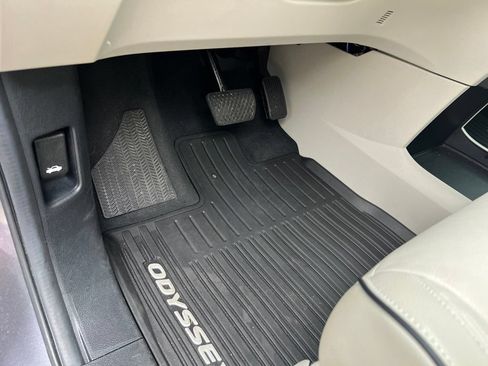 Used 2025 Honda Odyssey Touring image 40