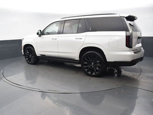 Certified 2025 Cadillac Escalade Sport Platinum image 4