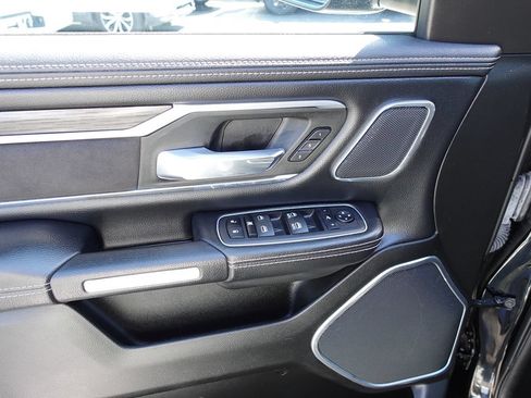 Used 2023 RAM 1500 Laramie AWD/4WD image 17