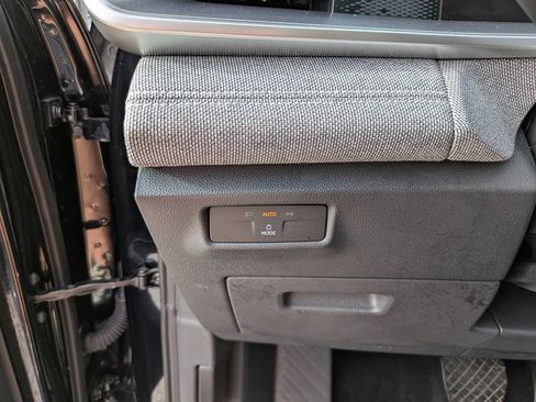 Certified 2026 Volkswagen Tiguan S FWD image 23