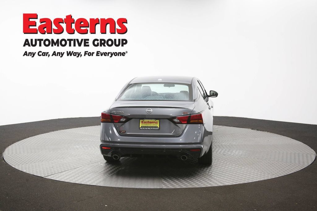 Used 2023 Nissan Altima 2.5 SR FWD image 39