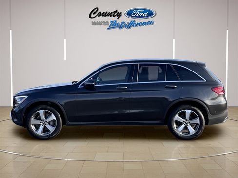 Used 2021 Mercedes-Benz GLC 300 GLC 300 image 3