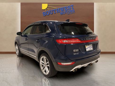 Used 2018 Lincoln MKC Reserve image 2