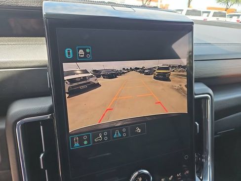 Used 2025 GMC Yukon XL Denali AWD/4WD image 14
