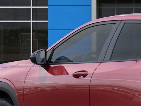 New 2025 Chevrolet Trax RS w/ Driver Confidence Package image 12