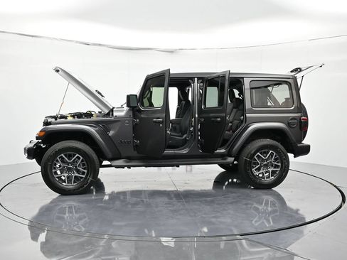 New 2026 Jeep Wrangler Unlimited Sahara AWD/4WD image 49