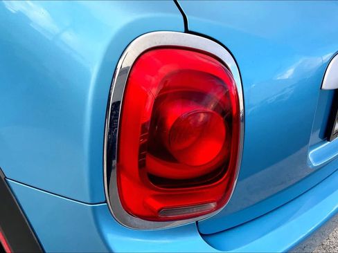 Used 2015 MINI Cooper 4-Door Hardtop FWD image 31