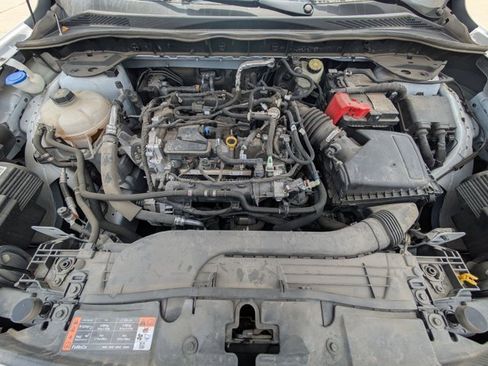 Used 2022 Ford Escape S image 18