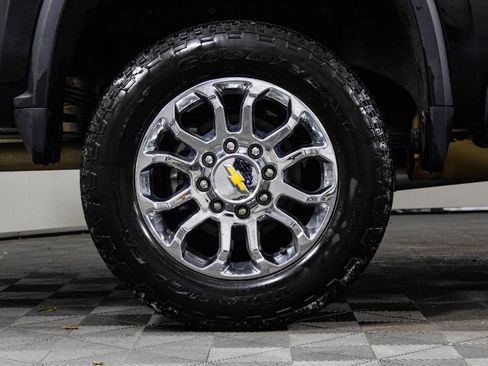 Certified 2024 Chevrolet Silverado 2500 LTZ w/ LTZ Plus Package image 45