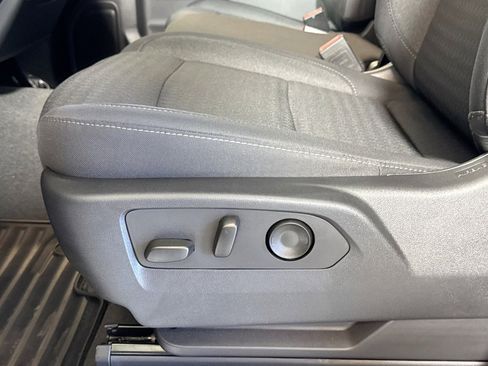 Used 2023 Chevrolet Silverado 1500 Custom RWD image 18