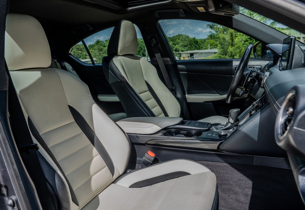Used 2021 Lexus IS 350 F Sport w/ Accessory Package 2 AWD/4WD image 31