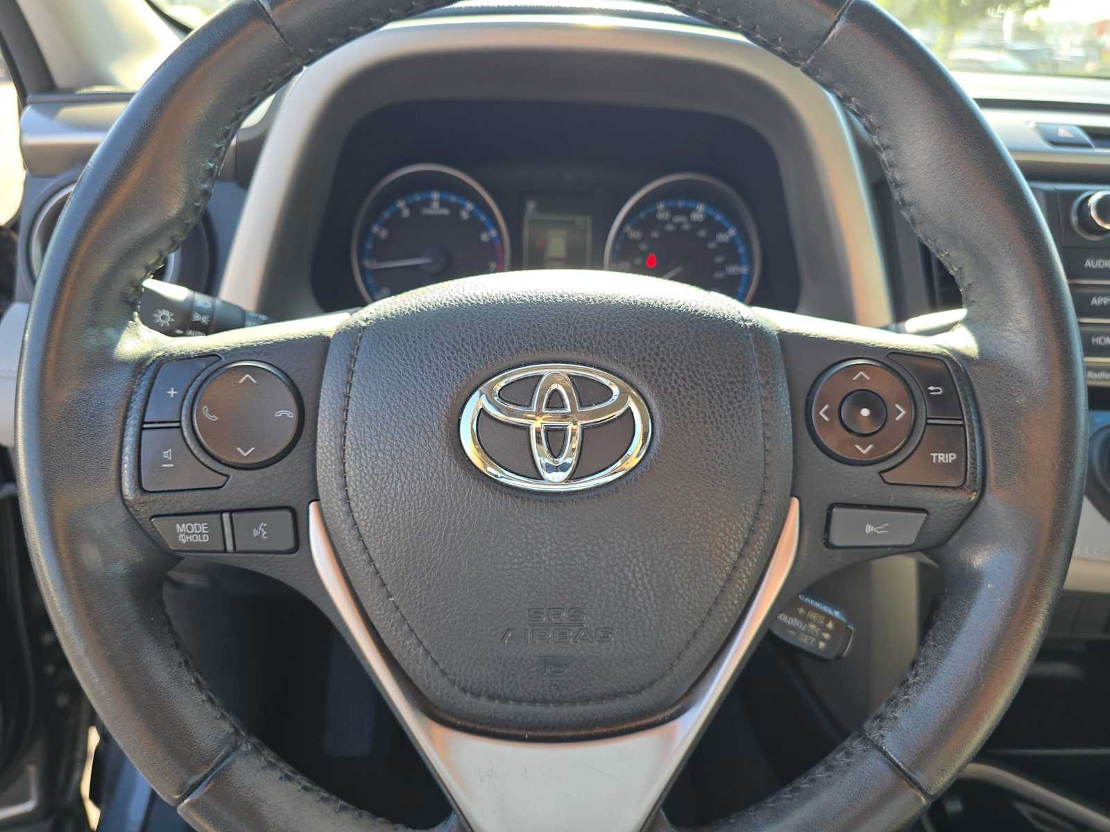 Used 2018 Toyota RAV4 XLE FWD image 23