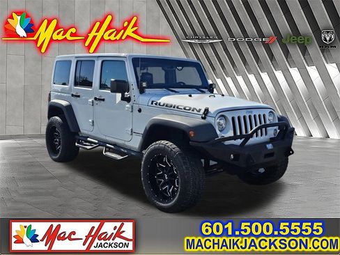 Used 2018 Jeep Wrangler Unlimited Rubicon w/ Connectivity Group image 1