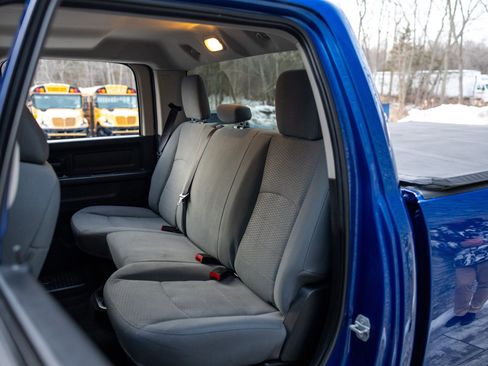 Used 2015 RAM 2500 Tradesman w/ Chrome Appearance Group image 30