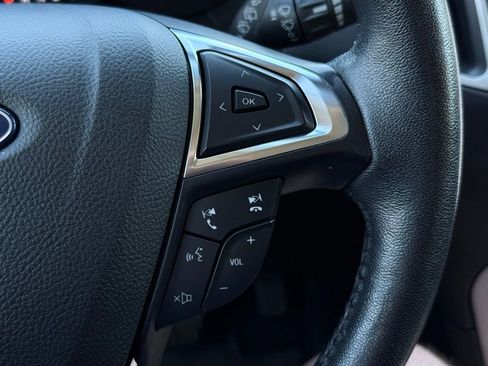 Used 2021 Ford Edge SEL w/ Convenience Package image 29