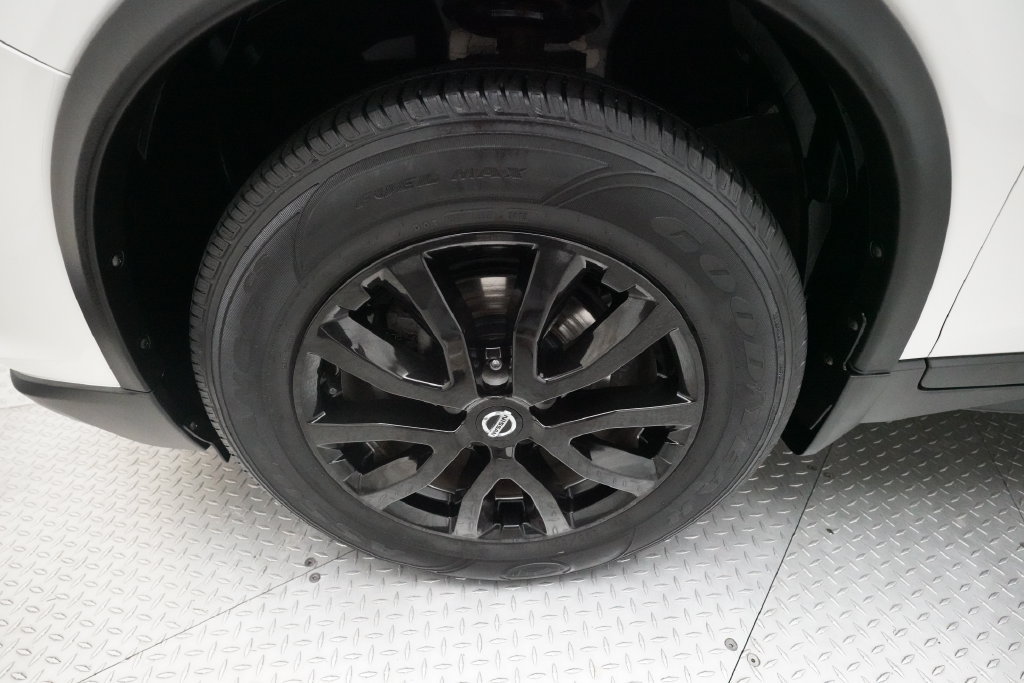 Used 2020 Nissan Rogue SV AWD/4WD image 24