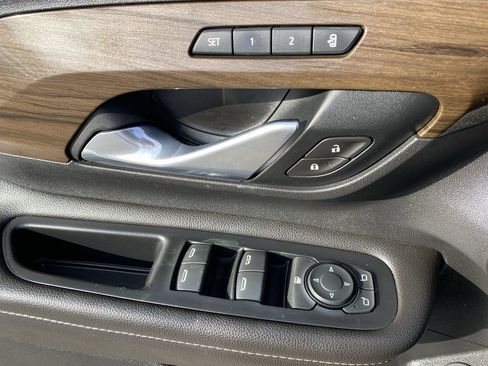 Used 2020 GMC Terrain Denali w/ Denali Premium Package image 24