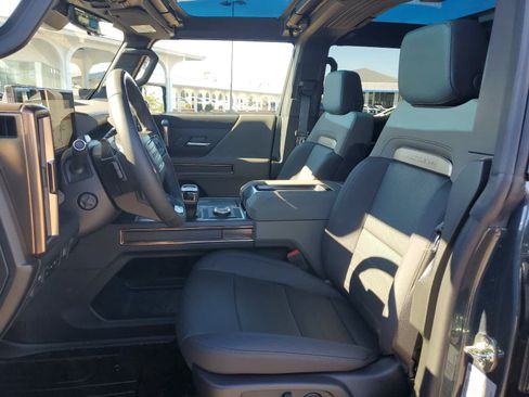 New 2025 GMC Hummer EV 3X w/ LPO, Dark Essentials Package AWD/4WD image 13