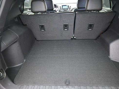 Used 2023 Chevrolet Equinox Premier image 25