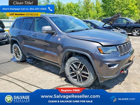 Used 2017 Jeep Grand Cherokee Trailhawk w/ Trailhawk Luxury Group AWD/4WD image 5