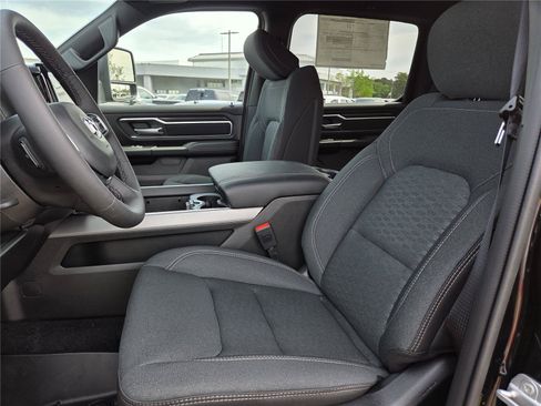 New 2026 RAM 1500 Big Horn AWD/4WD image 18