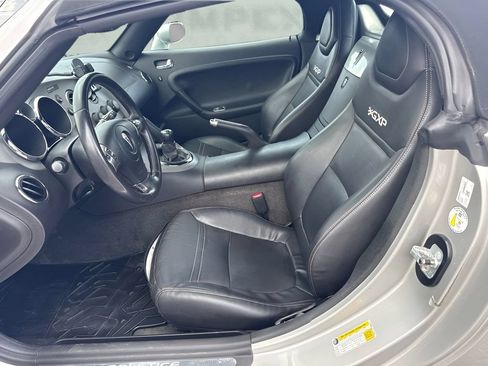Used 2007 Pontiac Solstice GXP w/ Premium Package RWD image 6