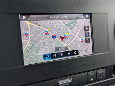 Used 2024 Mercedes-Benz Sprinter 2500 image 13