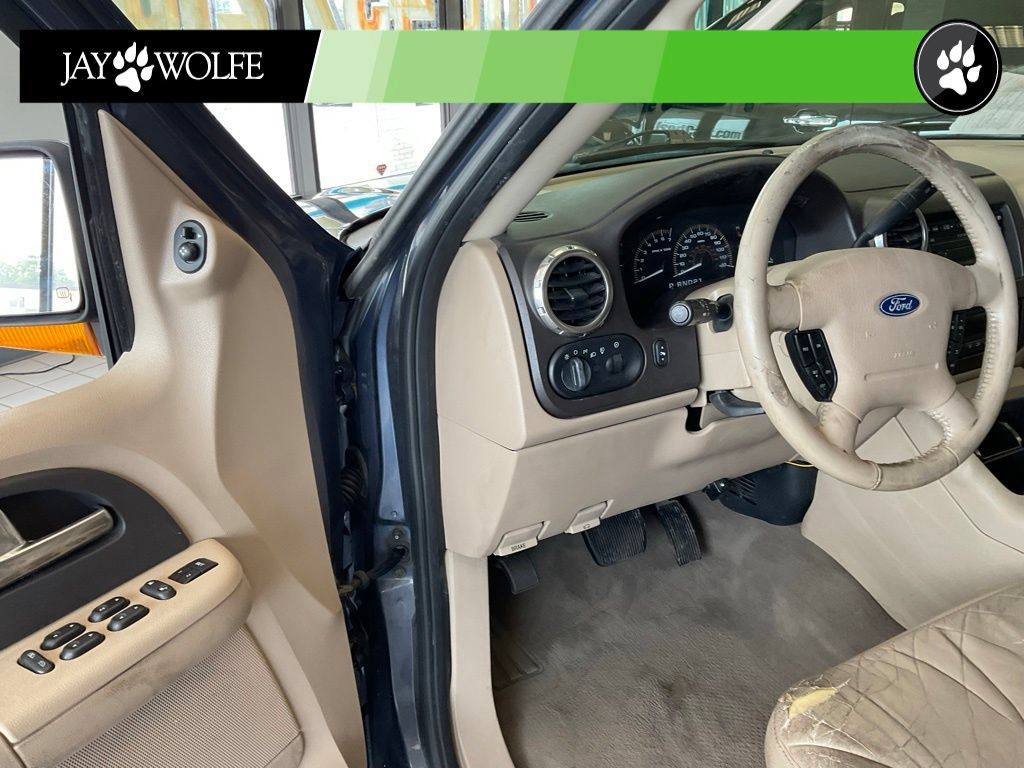 Used 2003 Ford Expedition Eddie Bauer RWD image 9
