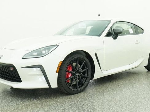 New 2026 Toyota GR86 Premium w/ Performance Package RWD image 17