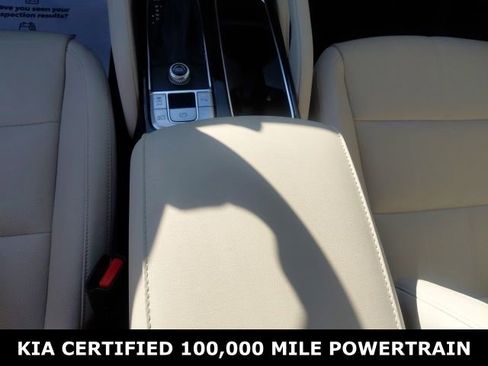 Used 2024 Kia Telluride EX w/ EX Captain's Chair Package image 15