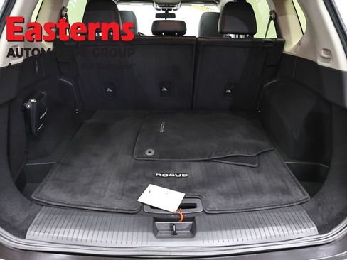Used 2023 Nissan Rogue SV w/ SV Premium B Package AWD/4WD image 9