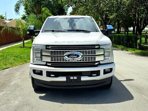 Used 2018 Ford F350 Platinum w/ Platinum Ultimate Package AWD/4WD image 2