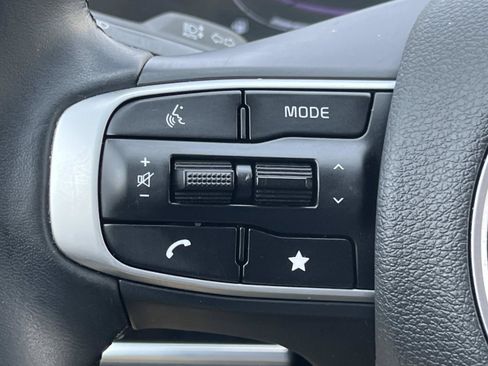 Used 2025 Kia Sportage EX FWD image 34