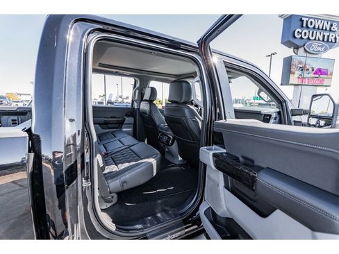 Used 2025 Ford F250 XLT w/ Black Appearance Package image 26