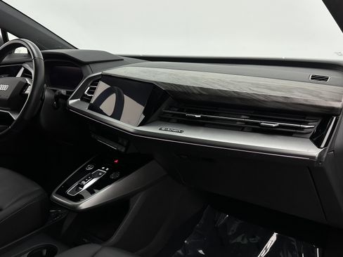 Used 2023 Audi Q4 e-tron Premium Plus RWD image 41