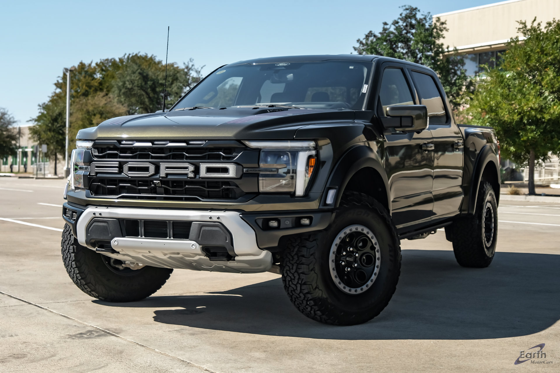 Used 2025 Ford F150 Raptor AWD/4WD image 6