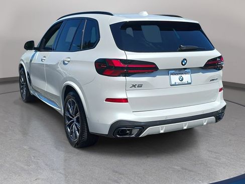 New 2026 BMW X5 xDrive40i w/ M Sport Package AWD/4WD image 6