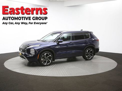 Used 2023 Mitsubishi Outlander SEL image 57