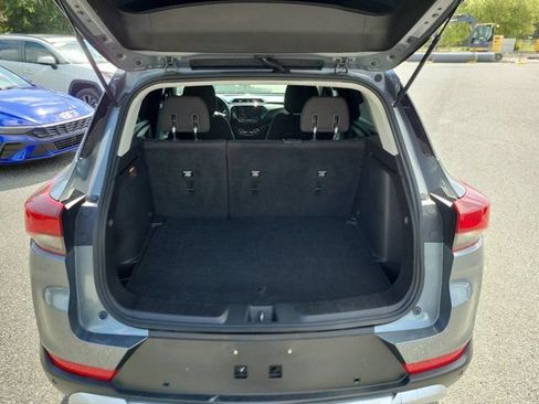 Used 2021 Chevrolet TrailBlazer LT w/ Convenience Package FWD image 19