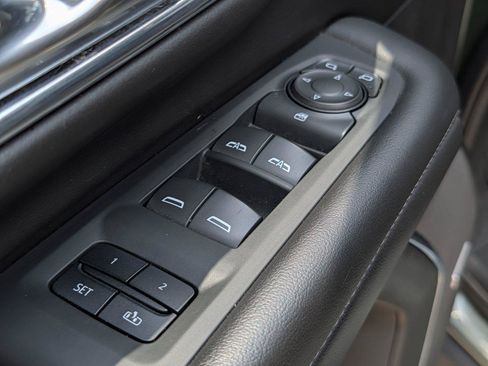 Used 2023 Chevrolet Tahoe LT RWD image 15